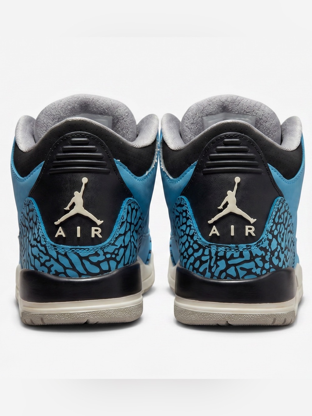 Air Jordan 3 Retro Powder Blue GS Size 5.5Y / 7W Sneakers Nike 398614-406 GUC - Picture 2 of 3